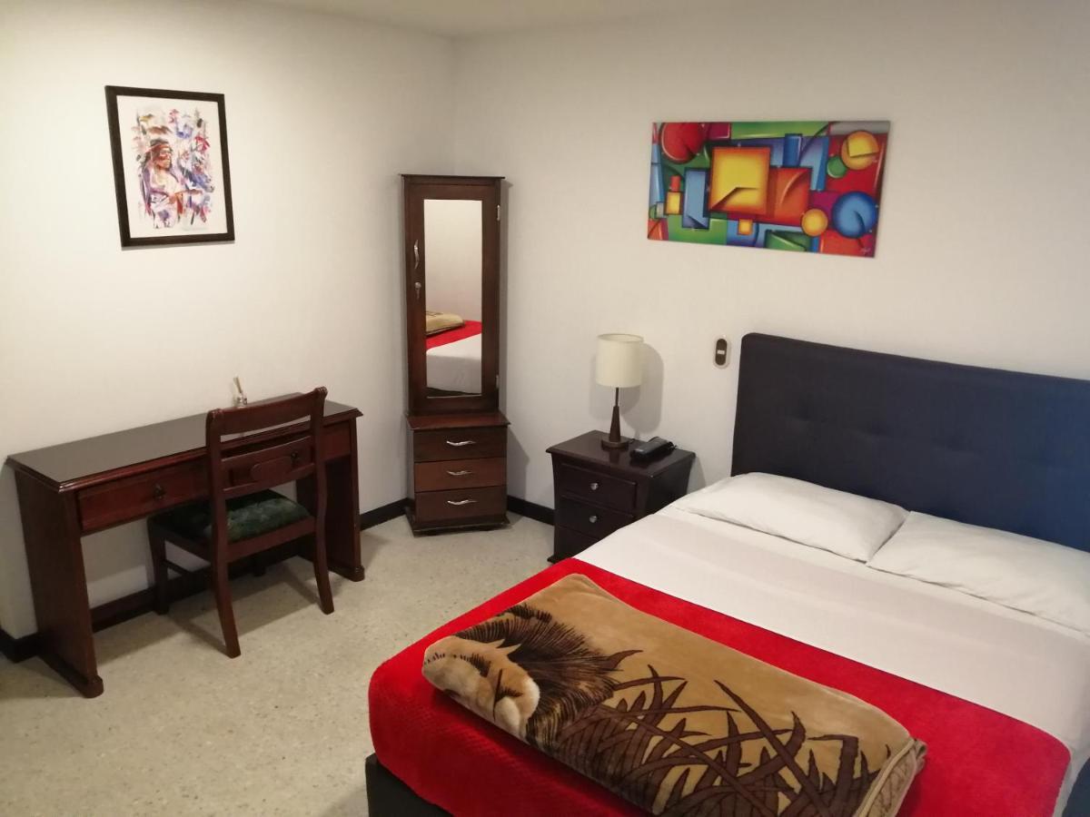 Hotel Mi Casa Del Norte Santa Rosa de Osos Екстериор снимка